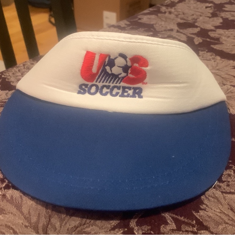 Vintage USA soccer visor hat  new World Cup 2026
